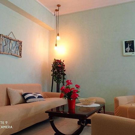 Short Less Apartment-Rooms Milazzo Esterno foto