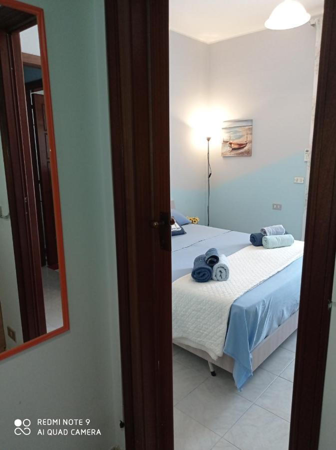 Short Less Apartment-Rooms Milazzo Esterno foto